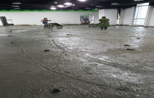 混凝土現(xiàn)澆施工現(xiàn)場
