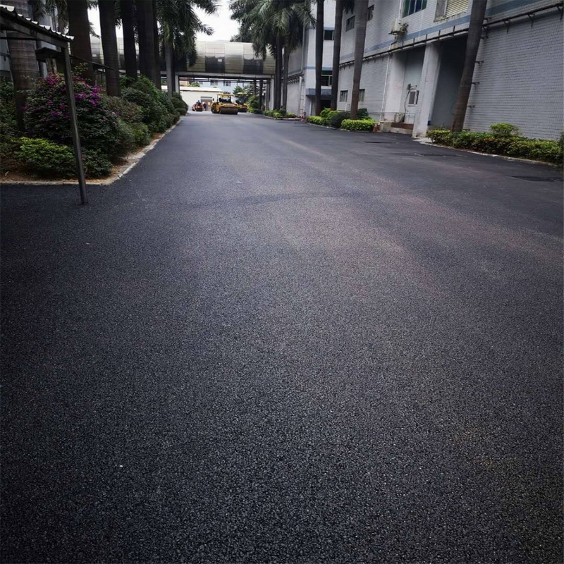 馬路瀝青地坪施工現場